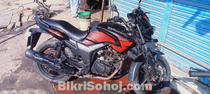 Hero honda hunk 150 cc